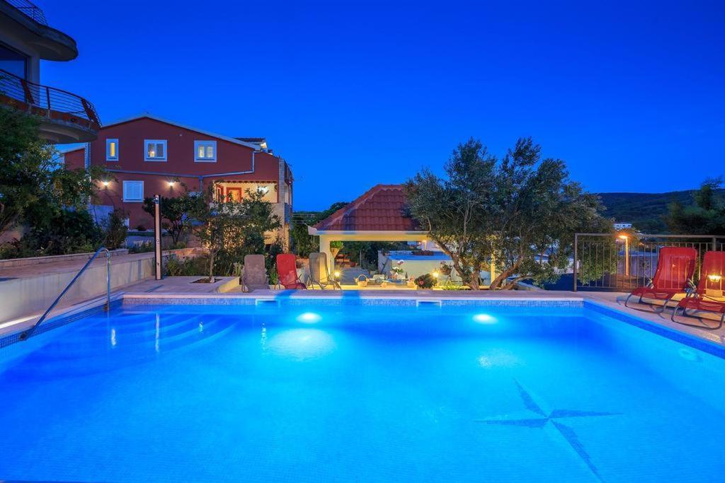 Zeljana Appartement *